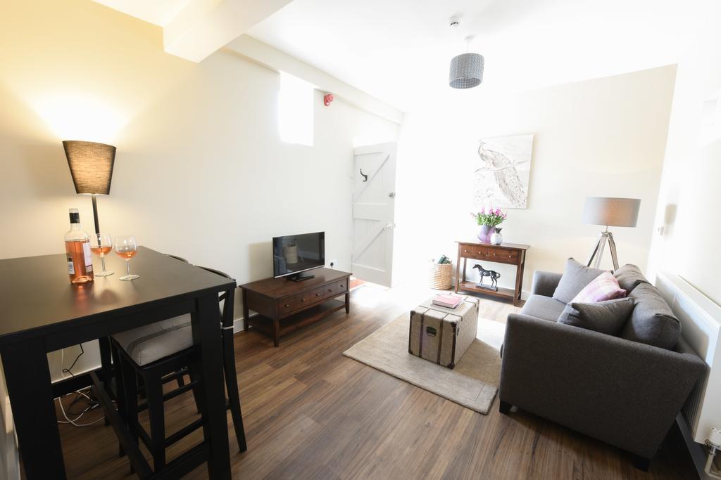 Woodstock Suites Charlton  Екстер'єр фото