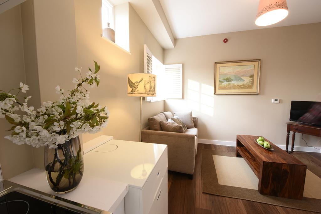 Woodstock Suites Charlton  Екстер'єр фото