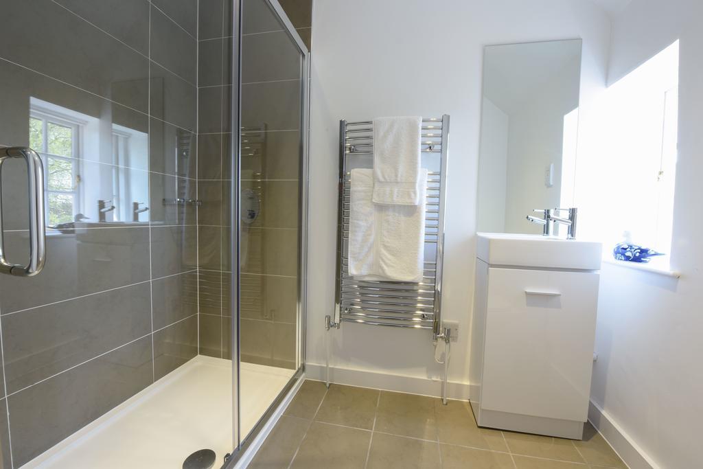 Woodstock Suites Charlton  Екстер'єр фото